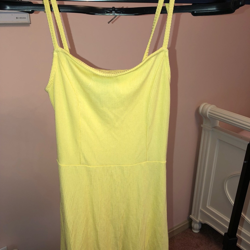 NWOT YELLOW DRESS